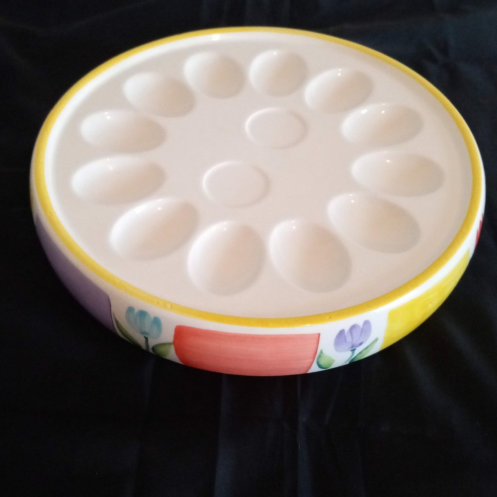 Mervyn's 1998 Round Deviled Egg Plate Dish Multicolor Spring Floral Tulip Design